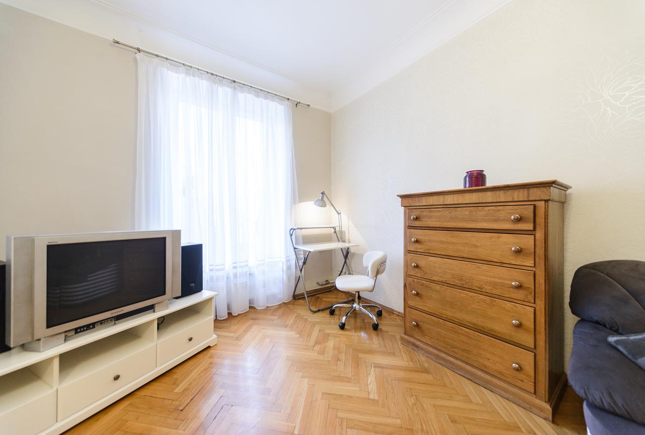 Apartment Near Olympic Stadium Kiev Exteriör bild