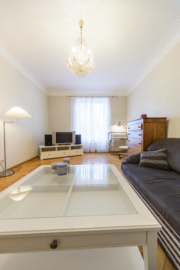 Apartment Near Olympic Stadium Kiev Exteriör bild
