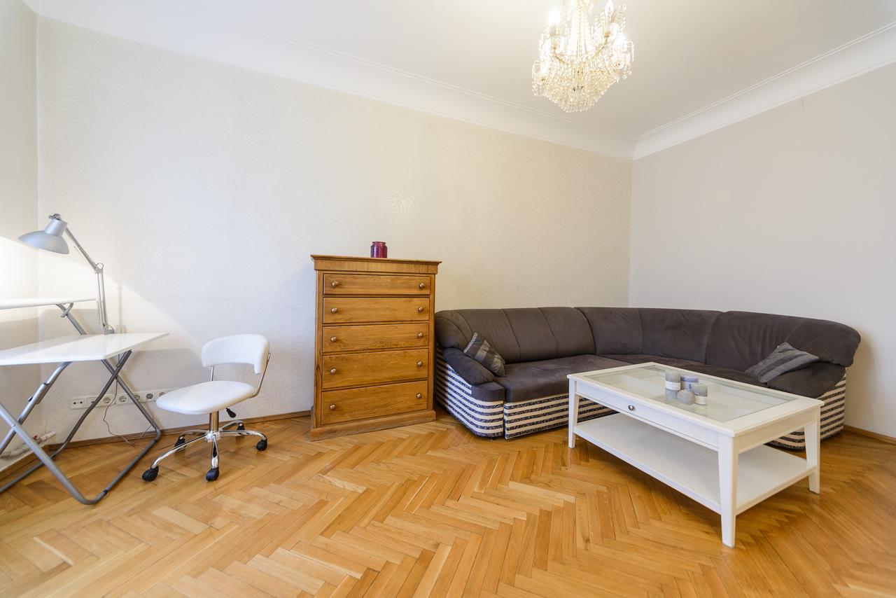 Apartment Near Olympic Stadium Kiev Exteriör bild