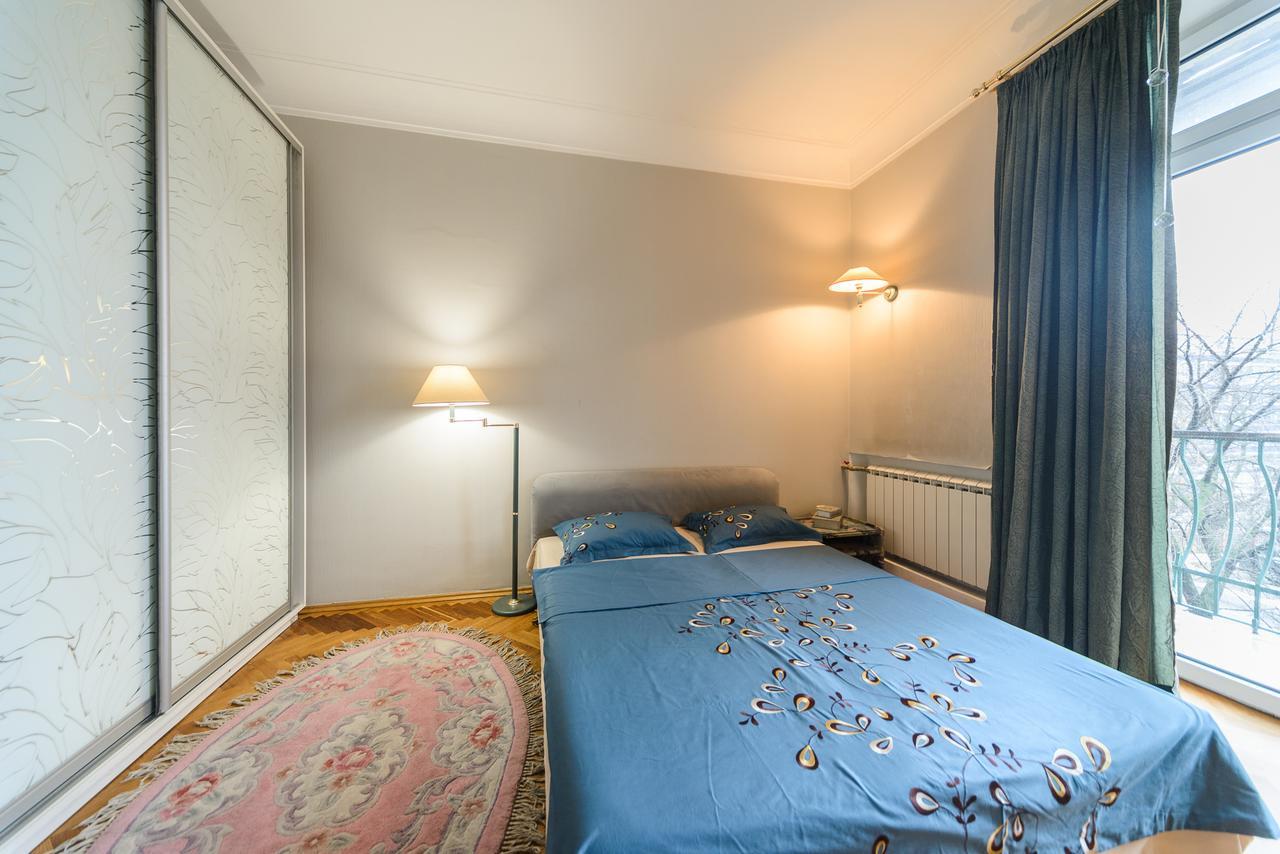 Apartment Near Olympic Stadium Kiev Exteriör bild