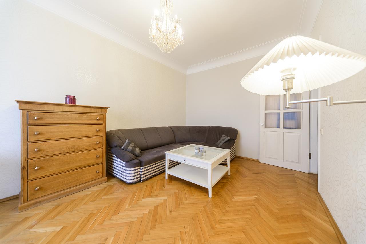 Apartment Near Olympic Stadium Kiev Exteriör bild