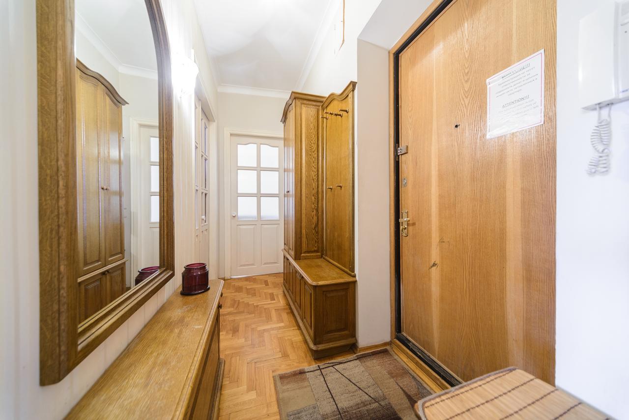 Apartment Near Olympic Stadium Kiev Exteriör bild